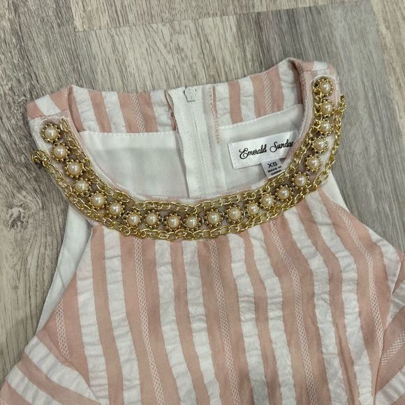 Girls dress size XS only worn once! - Picture 2 of 7